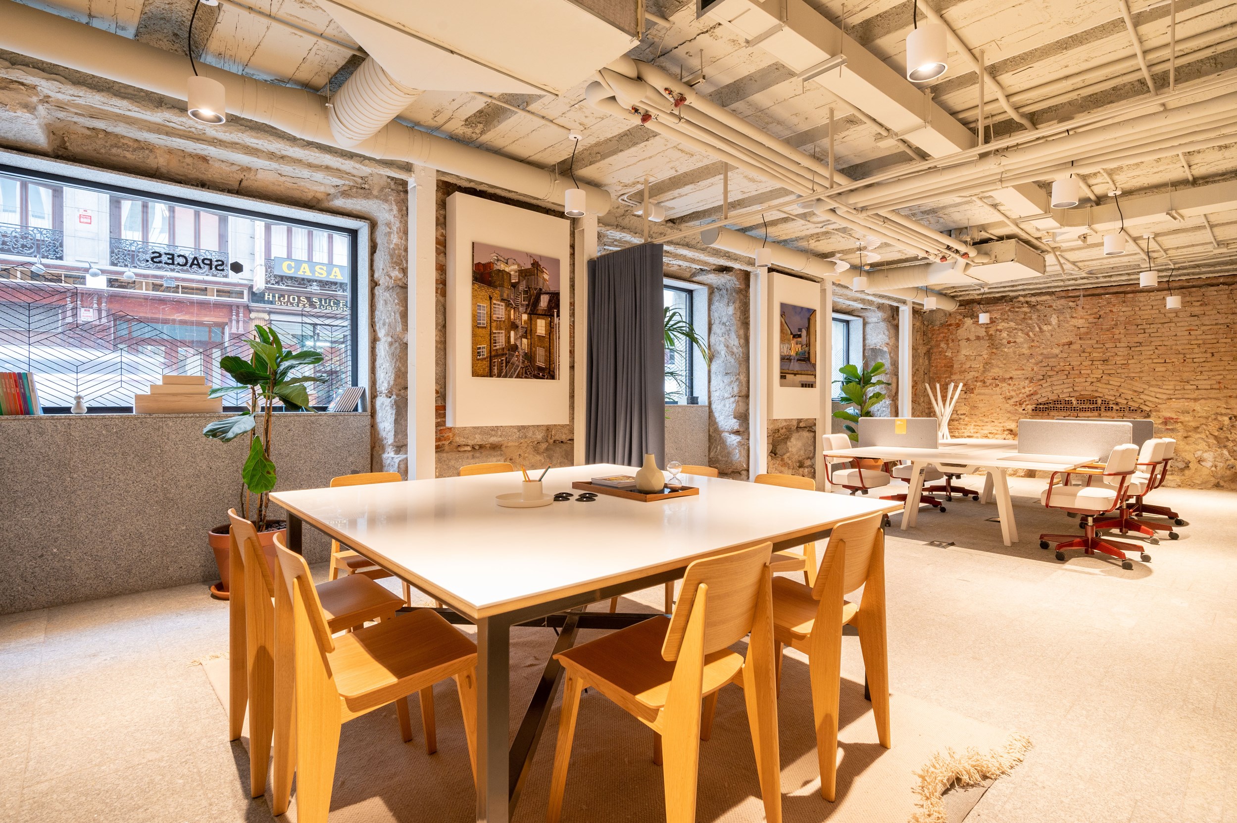 Spaces Las Cortes