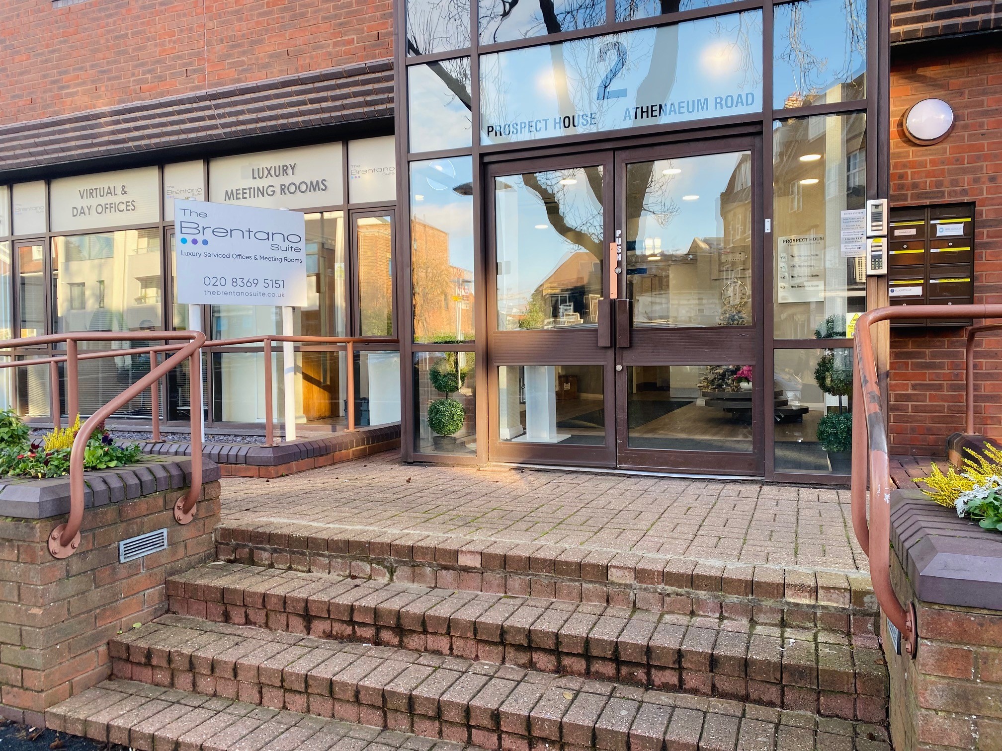 Flexible Office Space for Rent in Whetstone, London Workthere